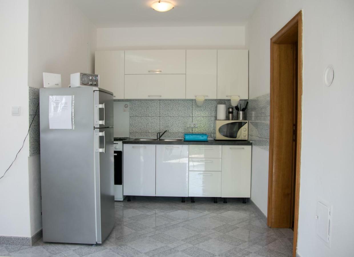 Apartman Lavanda Maslenica Exteriör bild